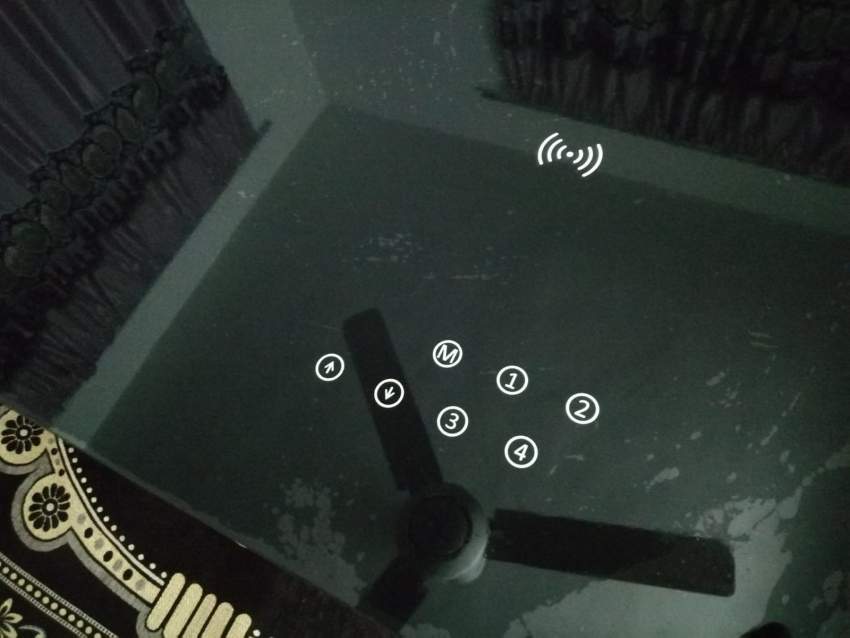 Electronic height adjustable table for sale. - 2 - Tables  on Aster Vender