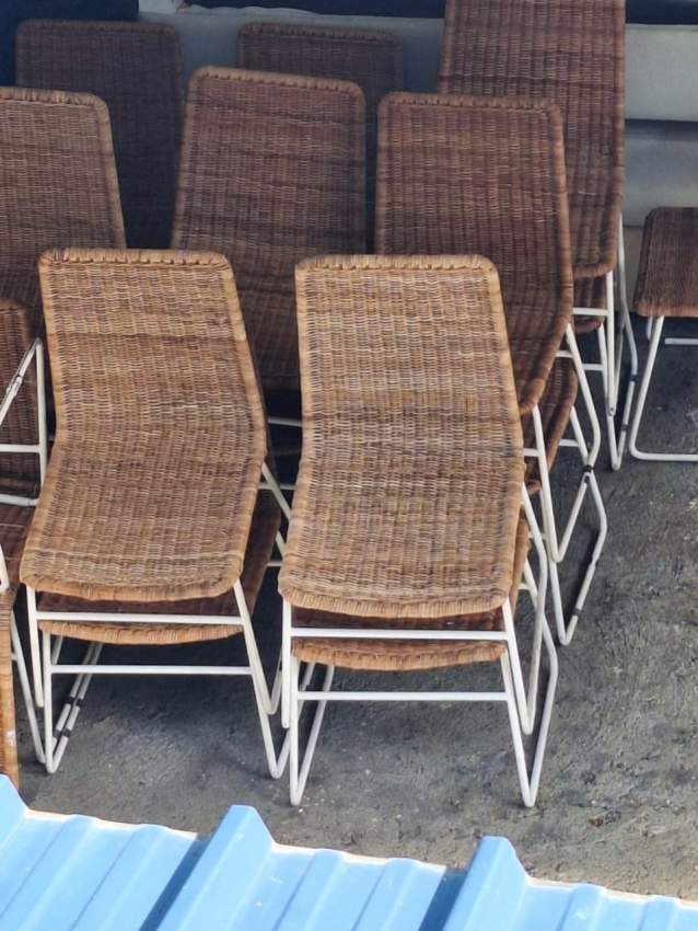 Used chairs on Aster Vender