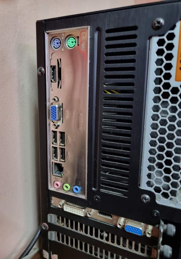 Complete PC with Nvidia graphic card and 22