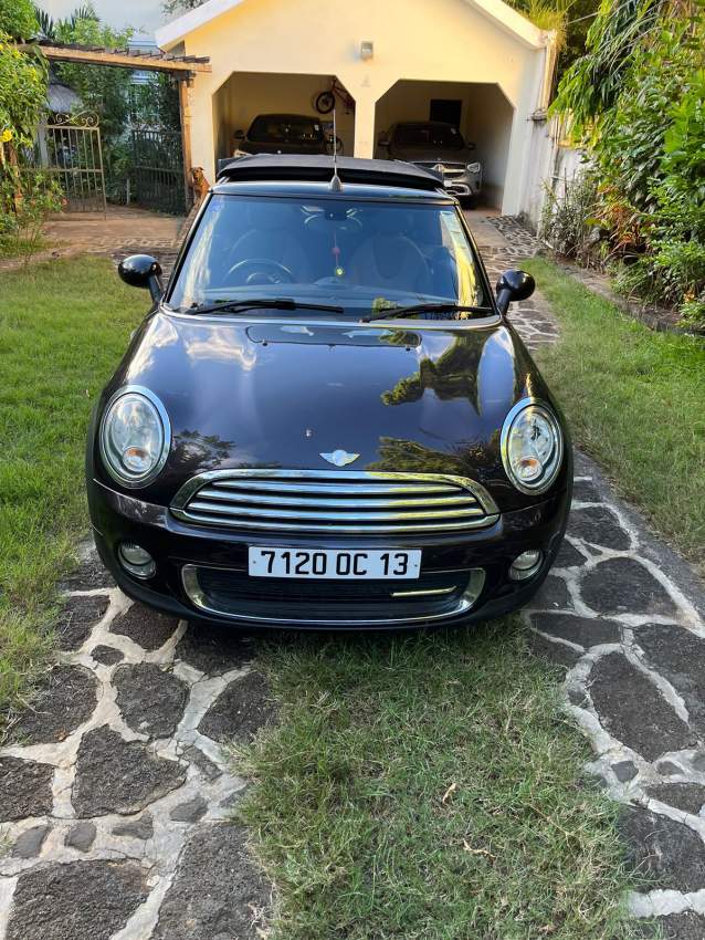 Mini Cooper Cabriolet 1598 cc - petrol - 2 - Compact cars  on Aster Vender