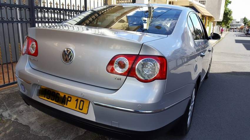 Volkswagen Passat 1400cc manual - 0 - Luxury Cars  on Aster Vender