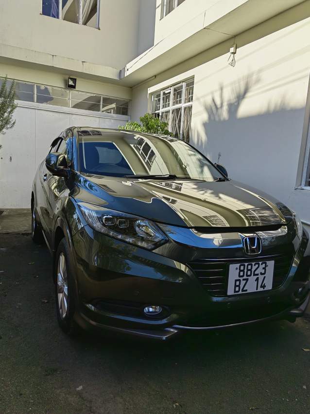 Urgent sale honda vezel hybrid - 0 - SUV Cars  on Aster Vender