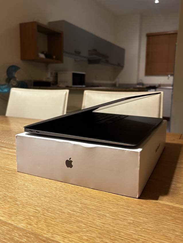 Macbook Air M1 - 512GB - 5 - Laptop  on Aster Vender