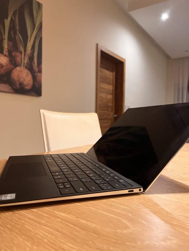 Dell xps 13 touch screen - 1 - Laptop  on Aster Vender