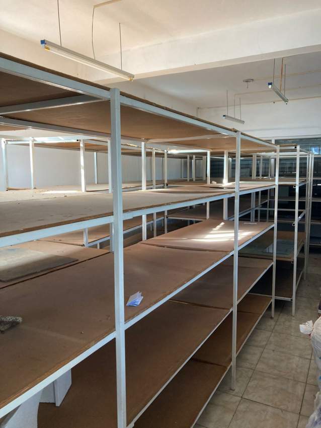 A VENDRE ÉTAGÈRES EN METAL - 0 - Shelves  on Aster Vender