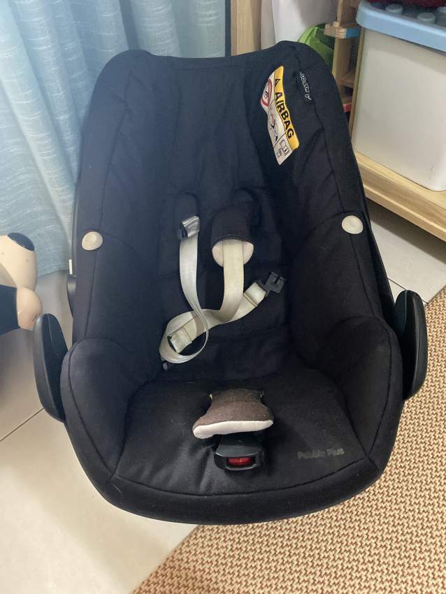 Maxi cosy car seat  on Aster Vender