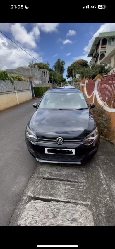 2011 Volkswagen polo - 0 - Compact cars  on Aster Vender