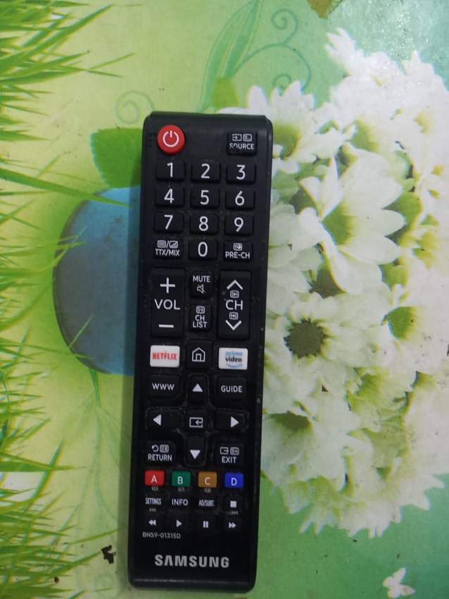 Samsung smart tv 32 inch - 1 - Others  on Aster Vender