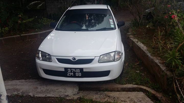 MAZDA 323 SEDAN 1999 - 2 - Family Cars  on Aster Vender