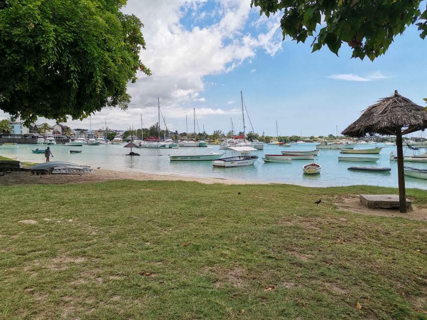 GRAND BAIE -A VENDRE TERRAIN RESIDENTIEL DE 315.27m2, - 5 - Land  on Aster Vender