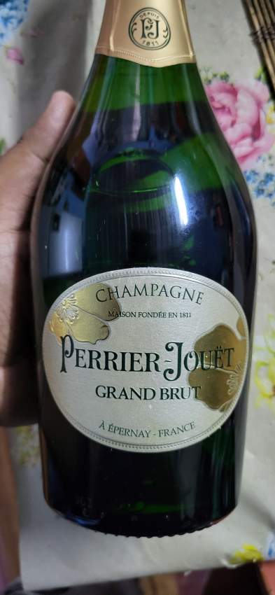 Perrier-Jouët Grand Brut 750 ml - 0 - Other foods and drinks  on Aster Vender