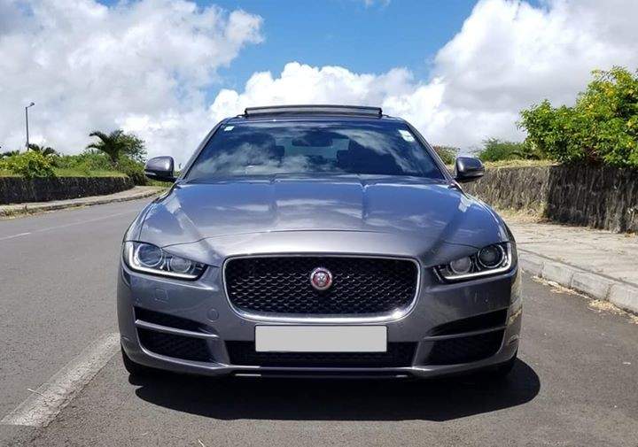 2017 Jaguar XE 25t Portfolio - 2 - Sport Cars  on Aster Vender
