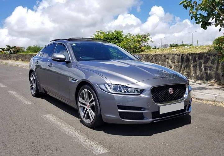 2017 Jaguar XE 25t Portfolio - 1 - Sport Cars  on Aster Vender