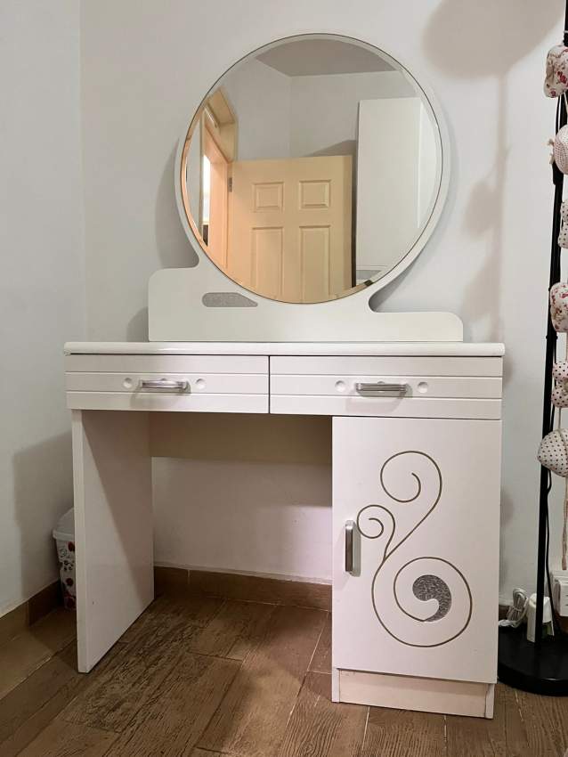 Ensemble de Chambre à Coucher (pick up in Beau Bassin) - 2 - Bedroom Furnitures  on Aster Vender