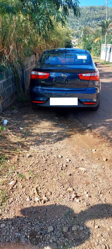 SELLING CAR KIA - 1 - Family Cars  on Aster Vender