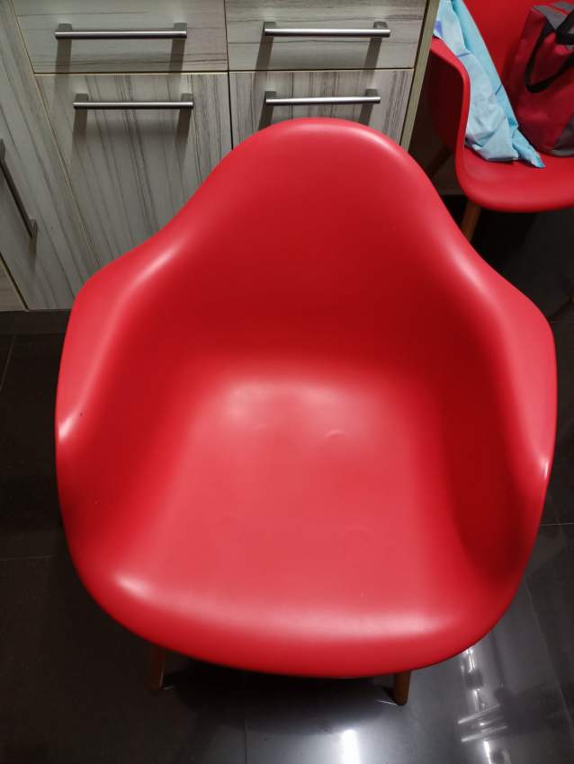 Hard plastic chairs with wooden legs - 2 - Dining Chairs  on Aster Vender