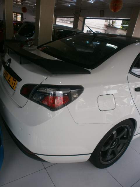 MG 6 - 2 - Family Cars  on Aster Vender