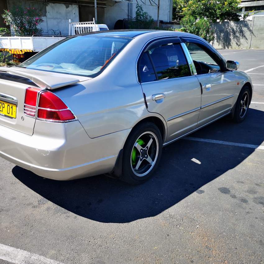 Honda Civic Es8 2001 - 2 - Compact cars  on Aster Vender