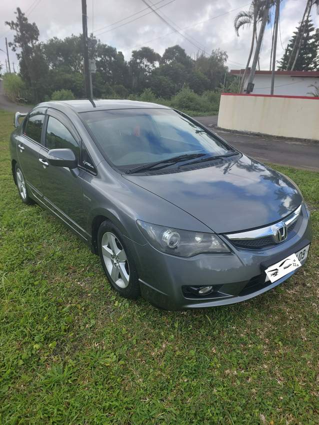 HONDA CIVIC FD4 1.6 I-VTEC - 0 - Family Cars  on Aster Vender