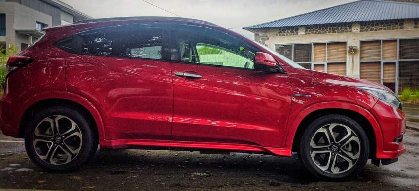 Honda Vezel - 1 - SUV Cars  on Aster Vender