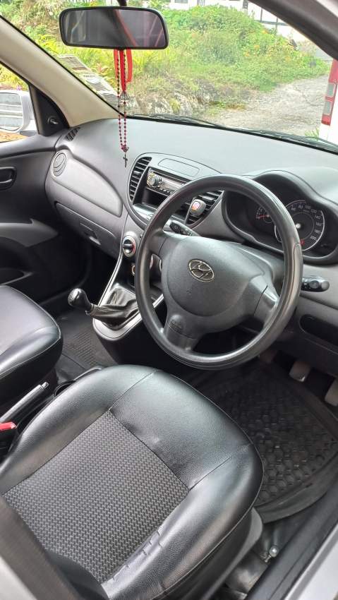 Hyundai i10 - 2014 - 5 - Compact cars  on Aster Vender