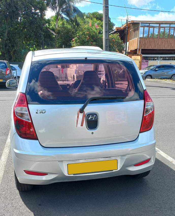 Hyundai i10 - 2014 - 3 - Compact cars  on Aster Vender