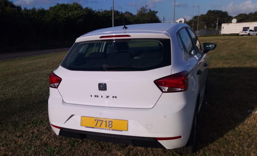 SEAT Ibiza Oct 2022, 6500km ONLY - 8 - Compact cars  on Aster Vender