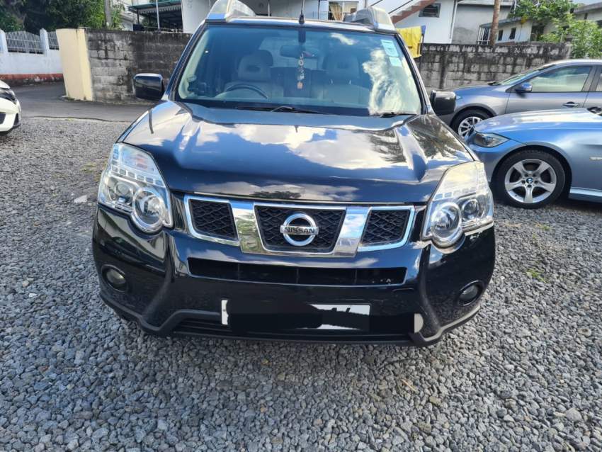 Nissan Xtrail - 3 - SUV Cars  on Aster Vender