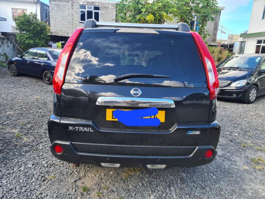 Nissan Xtrail - 2 - SUV Cars  on Aster Vender