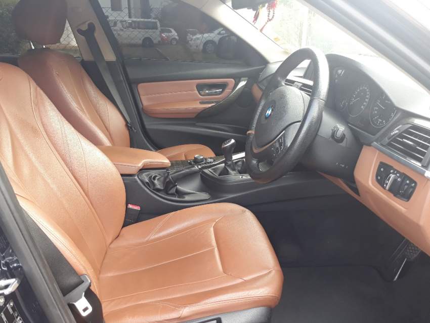 2012 BMW 328i Luxury Line - 7 - Luxury Cars  on Aster Vender