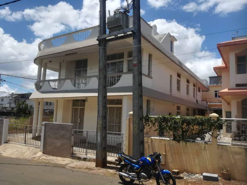 House on Aster Vender