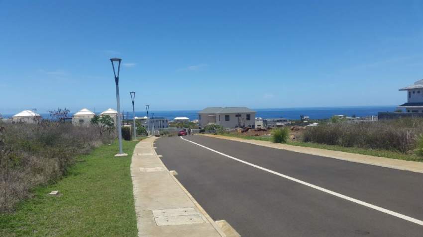 12 PERCHES IN JARDIN D'ANNA , FLIC EN FLAC on Aster Vender