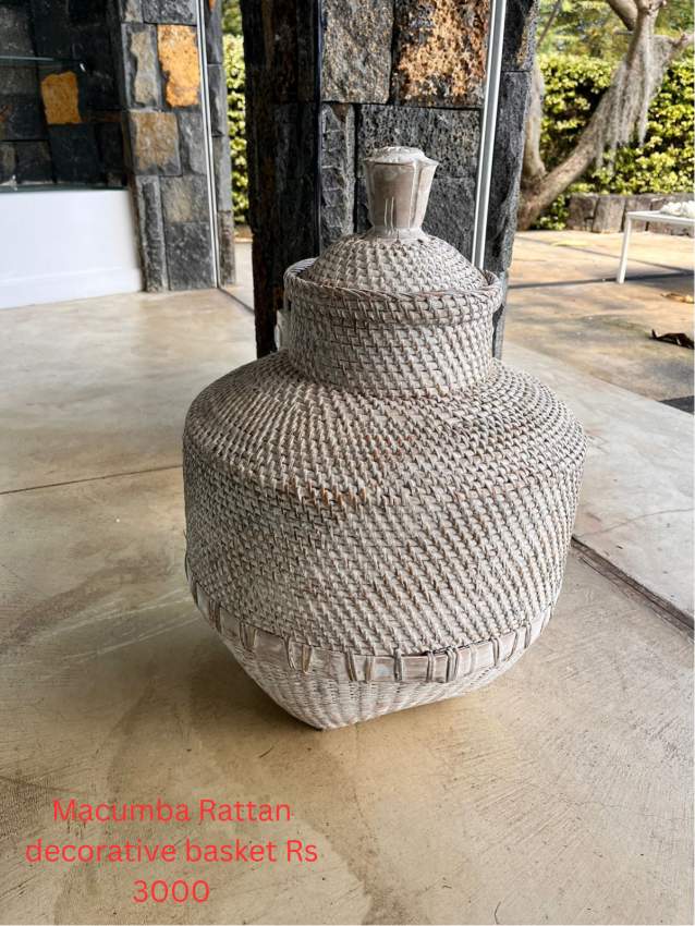 Souk Basket with lid on Aster Vender