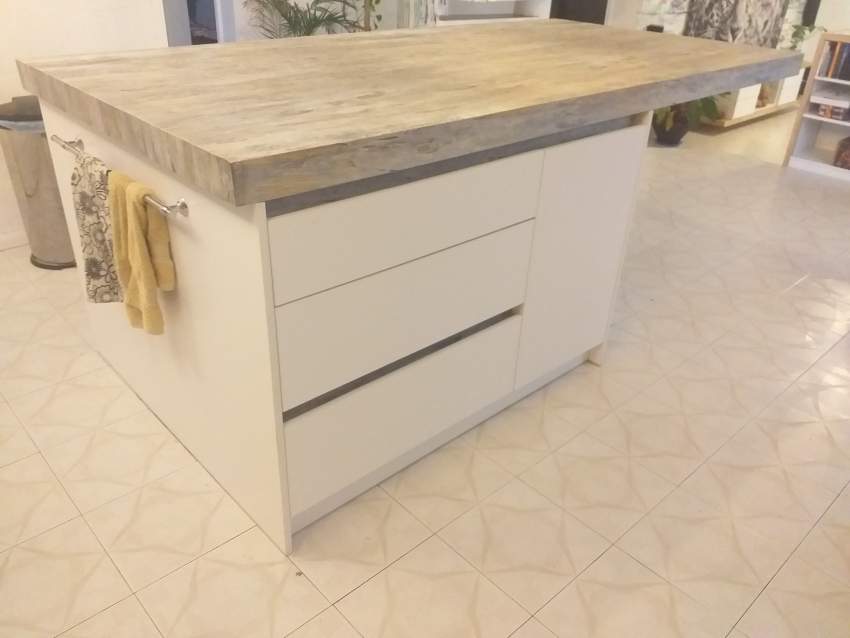 Ilot de cuisine - 5 - Kitchen appliances  on Aster Vender