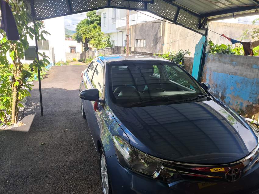 Toyota Yaris 2014 Sedan Automatic Rs 460,000 - 2 - Family Cars  on Aster Vender