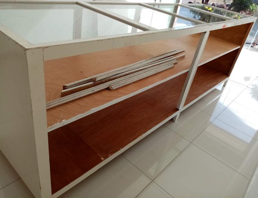 Wooden Display / Vitrine en bois - 1 - Other storage furniture  on Aster Vender