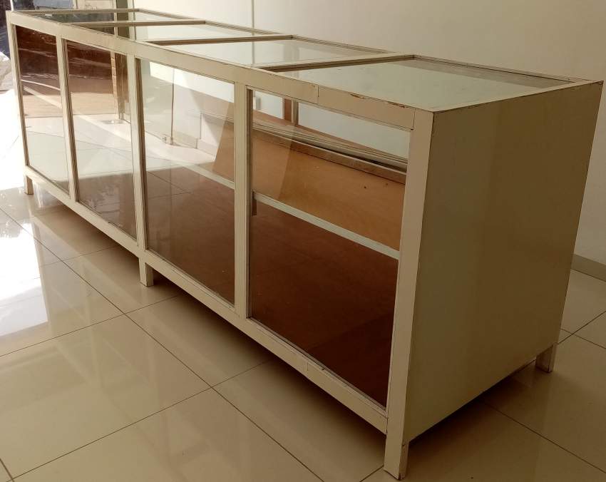 Wooden Display / Vitrine en bois - 1 - Other storage furniture  on Aster Vender
