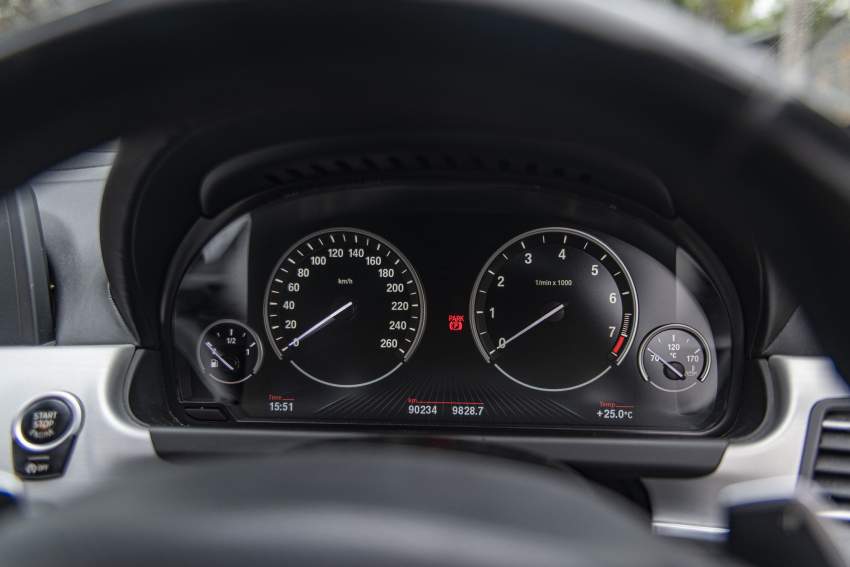 BMW 640i - 5 - Sport Cars  on Aster Vender