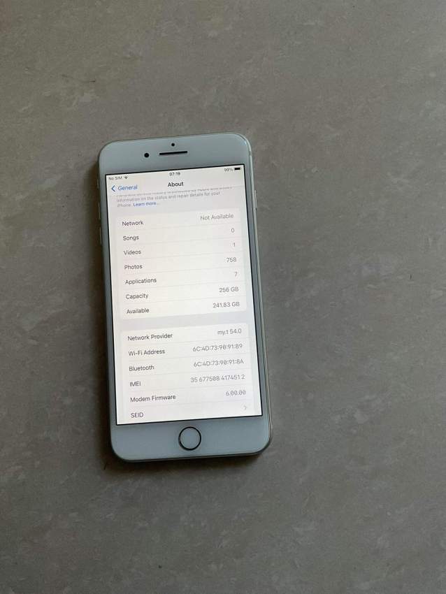 Iphone 8 plus 256gb à vendre - 2 - iPhones  on Aster Vender