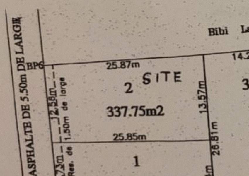 LAND FOR SALE / TERRAIN A VENDRE 8.8PERCHES GLEN PARK VACOAS on Aster Vender