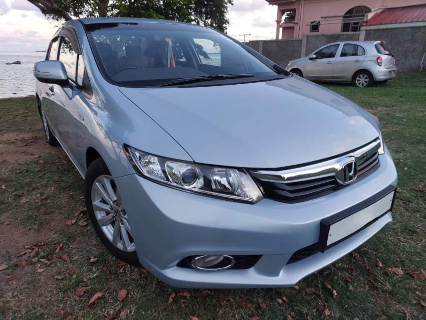 Honda Civic 2012 - 5 - Family Cars  on Aster Vender