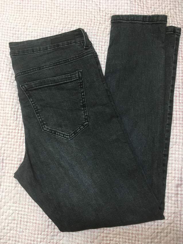 Jeans noir T34 stretch (Hollande) - 2 - Pants & Leggings (Women)  on Aster Vender