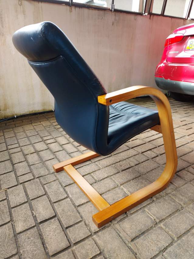 Executive Chair - 5 - Chairs  on Aster Vender
