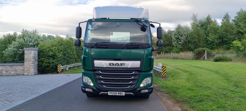 C F DAF 460 YEAR (2018) - 1 - Semi trailer truck (truck tractor)  on Aster Vender
