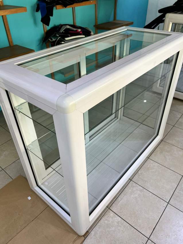 Vitrine Aluminium - 3 - Shelves  on Aster Vender