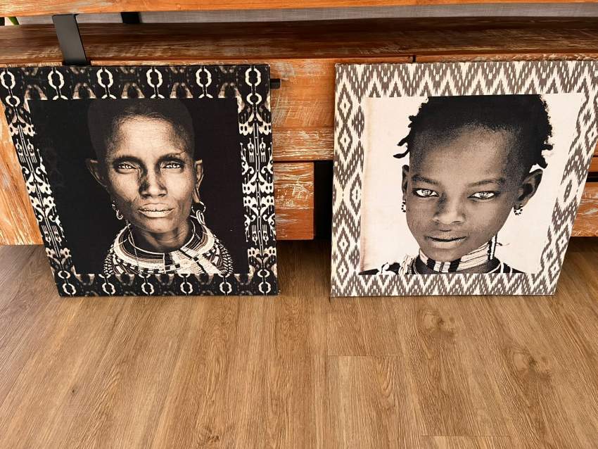 Impression sur toile dans un cadre en bois, femme africaine. on Aster Vender