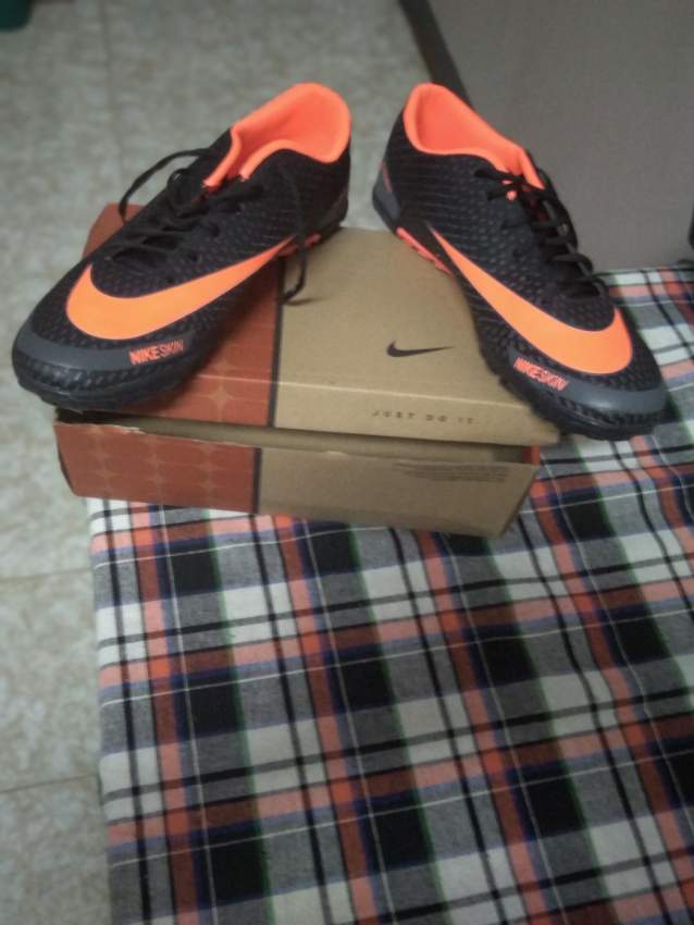 NIKE SKIN - 2 - Sports outfits  on Aster Vender