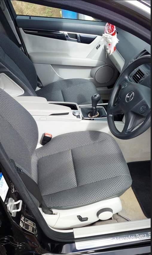 MERCEDES BENZ C180 FOR SALES - 1 - Luxury Cars  on Aster Vender