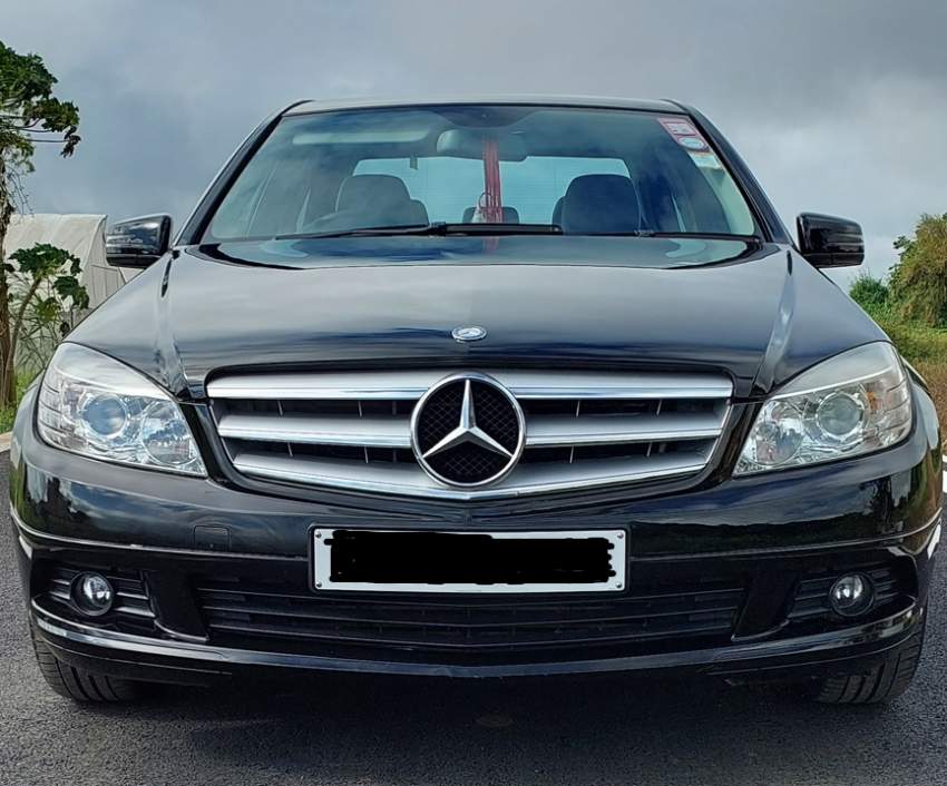 MERCEDES BENZ C180 FOR SALES - 2 - Luxury Cars  on Aster Vender