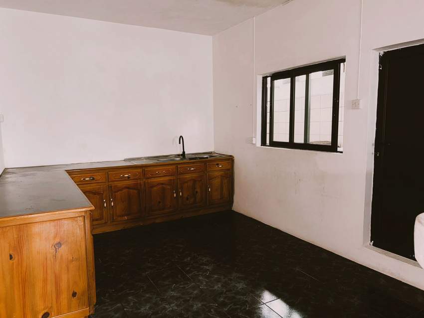 House for Sale - 4 - House  on Aster Vender